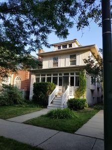 2941 W Wilson Ave, Chicago, IL, 60625