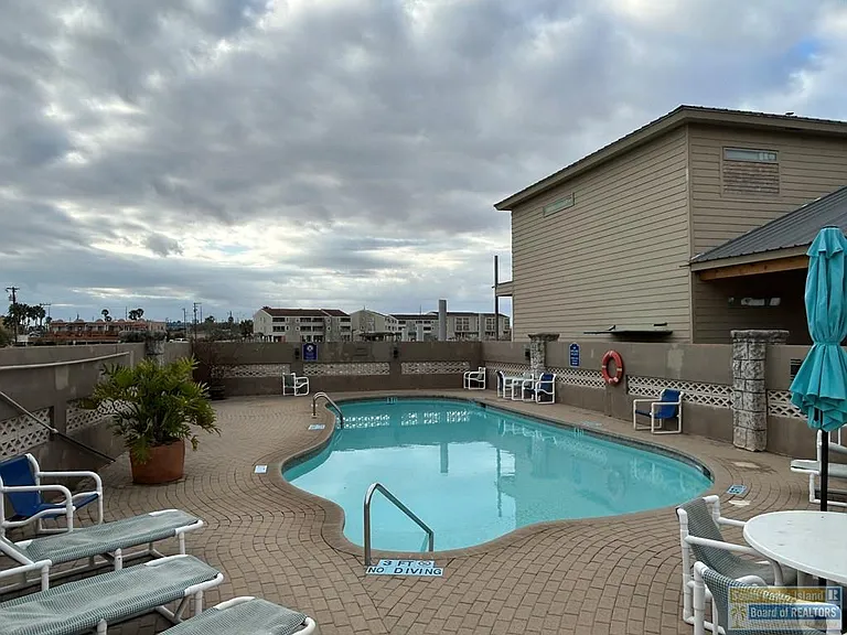 1342 Harbor Island Dr — Photo 38