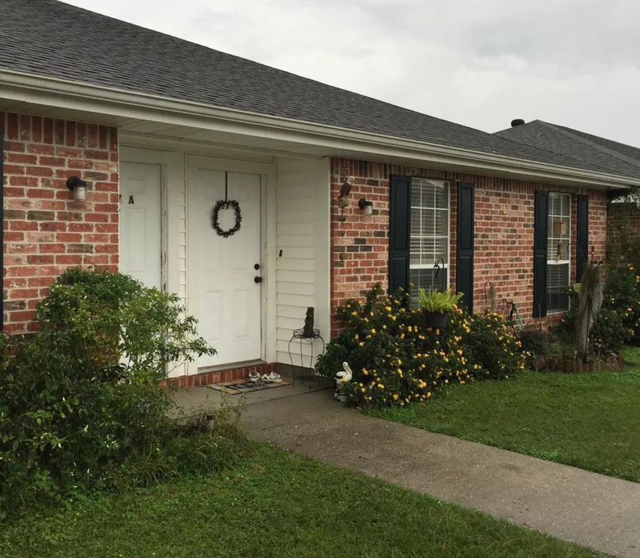 2 bed, 1100 sqft, $1,000 — Photo 1