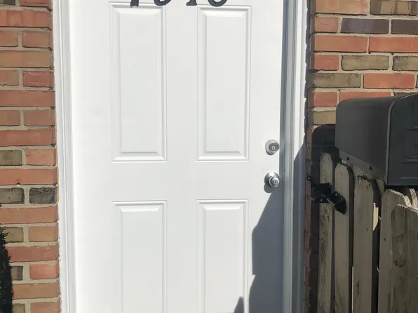 7348 Country Brook Dr, Indianapolis, IN 46260