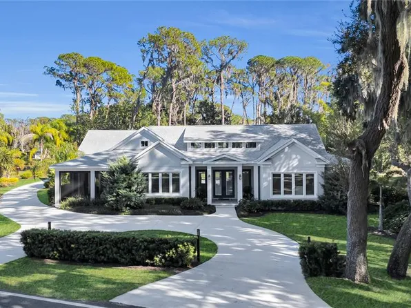801 Lakeshore Dr, Eustis, FL 32726