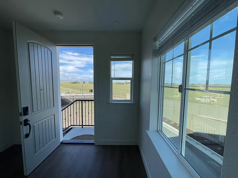 3039 Ellis Town Dr — Photo 6