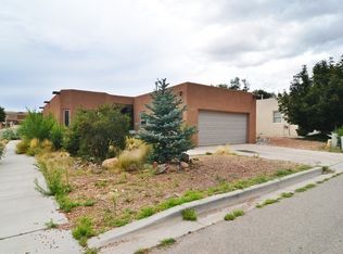 1521 Kachina Ridge Dr, Santa Fe, NM 87507