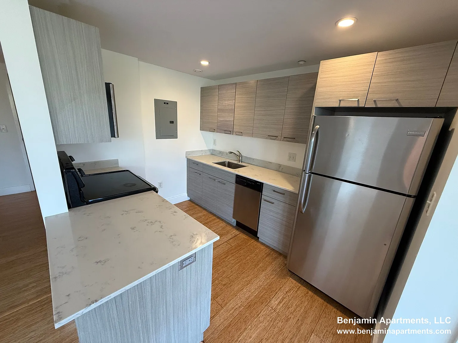 2 bed, $4,500 — Photo 2