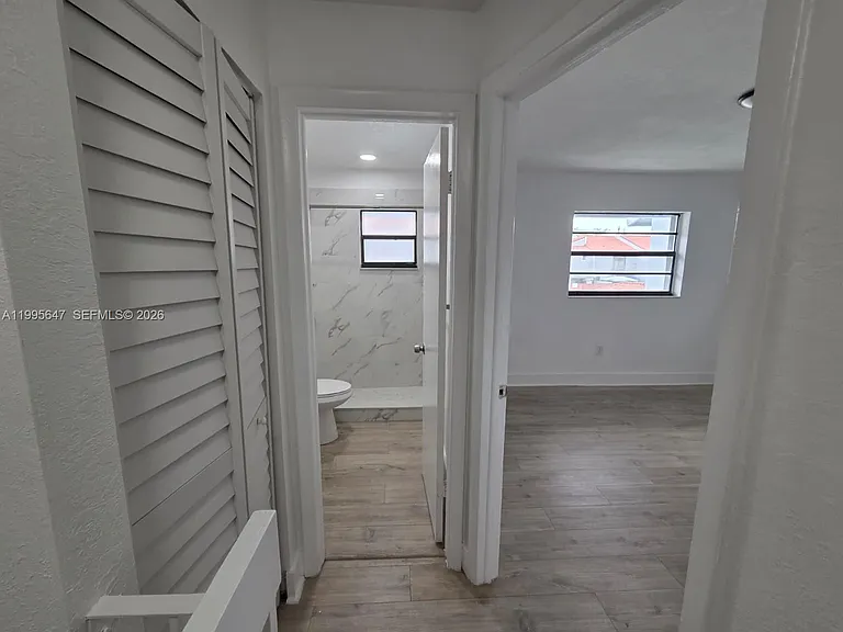 550 SW 115th Ave #405H — Photo 34