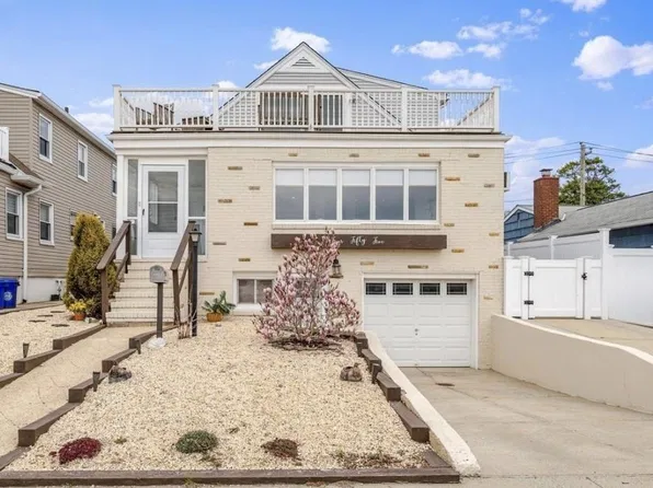 455 W Park Ave #1, Long Beach, NY 11561