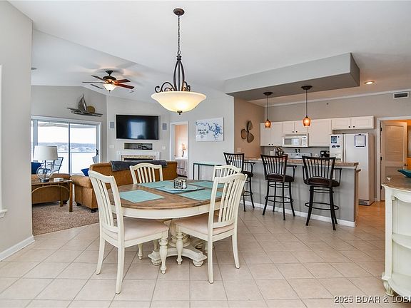 2nd image of 12 Monarch Cove Ct Unit 6A