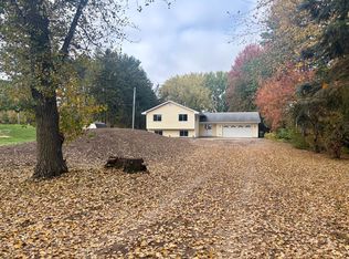 6417 Hodgson Rd, Lino Lakes, MN 55014