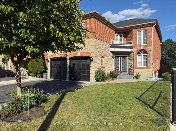 42 Cobblestone Ct, Brampton, ON L6R 2S2