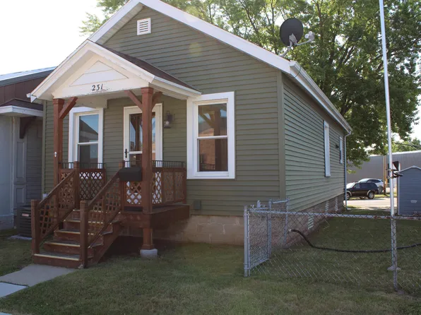 231 S Military Rd, Fond Du Lac, WI 54935