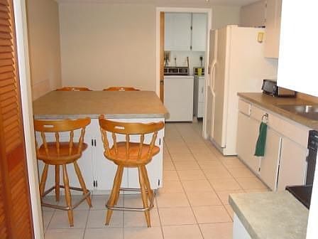Barstools/Island incl.