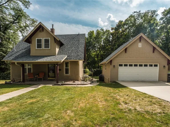 2910 Allison Ave, Des Moines, IA 50310