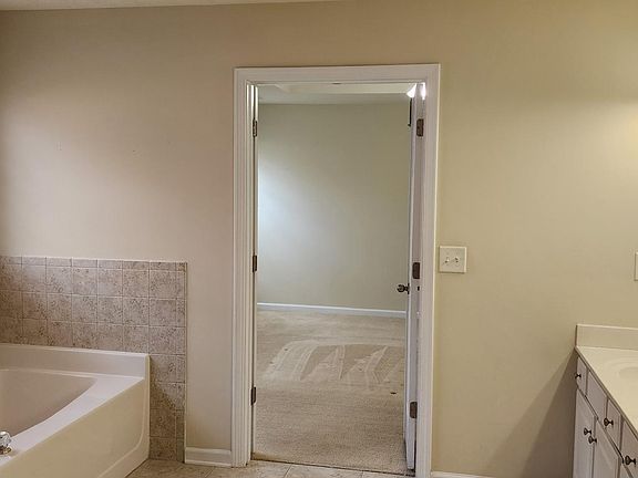 4th image of 1396 Laurelwood Ct