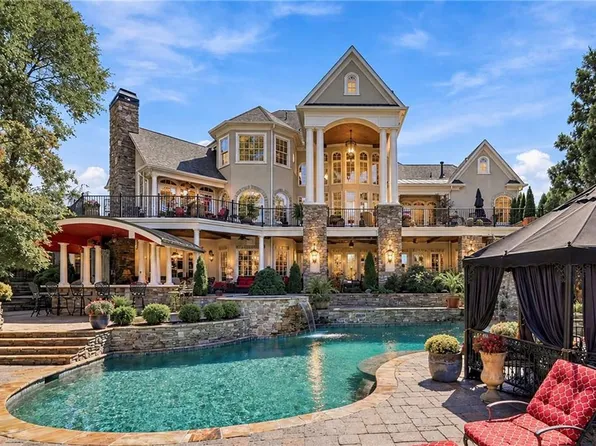 121 Cedar Woods Trl, Canton, GA 30114