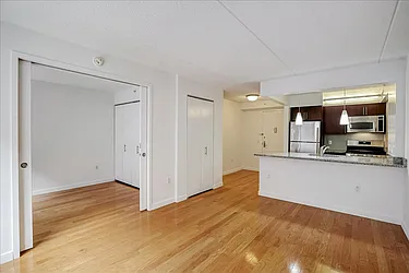 Rented by R New York