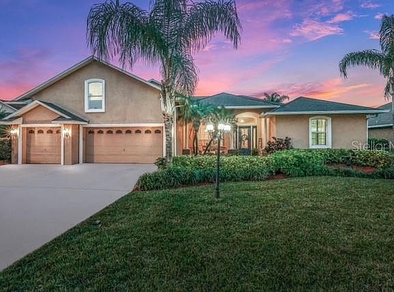 4th image of 727 Citrus Wood Ln