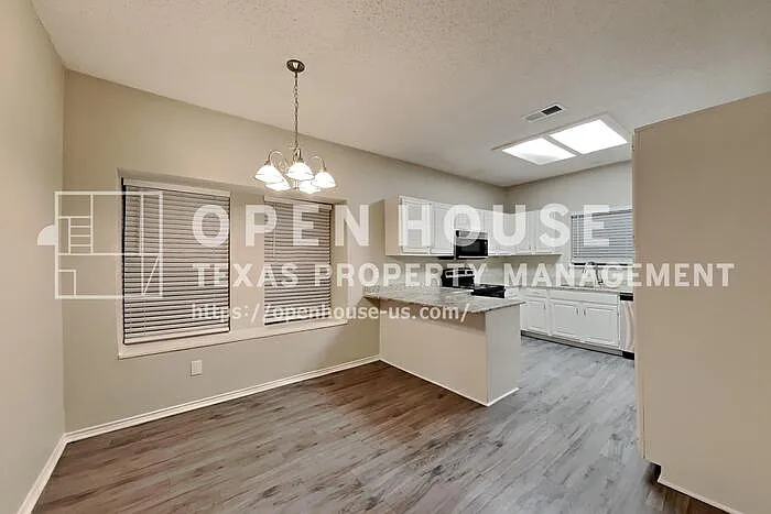 7217 Alissa Dr — Photo 4