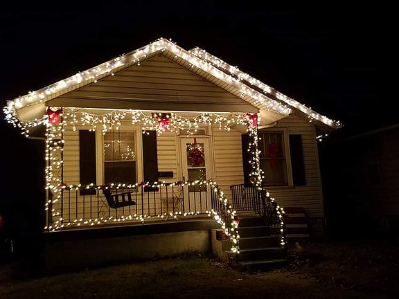 2nd image of 2539 Jerden Ave