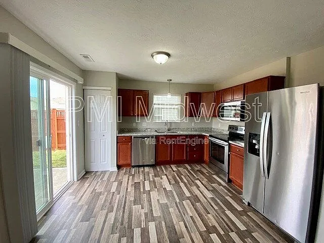 8014 Harshaw Dr — Photo 13