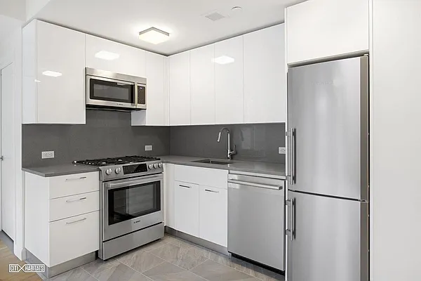 Rented by Corcoran | media 14