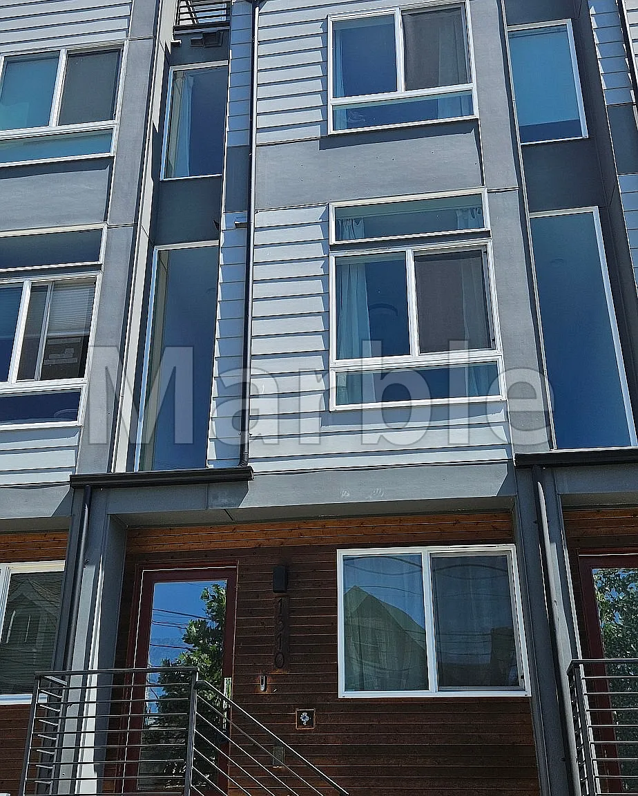 1310 Yakima Ave S — Photo 1