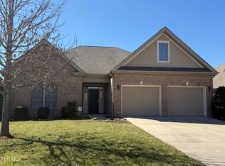 1058 Waterbrooke Ln, Johnson City, TN 37601