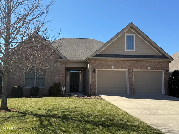 1058 Waterbrooke Ln, Johnson City, TN 37601