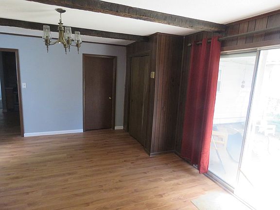 2nd image of 4024 Mount Vernon Dr