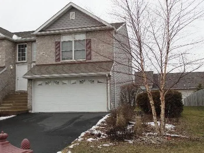 1119 Penny Ln — Photo 1