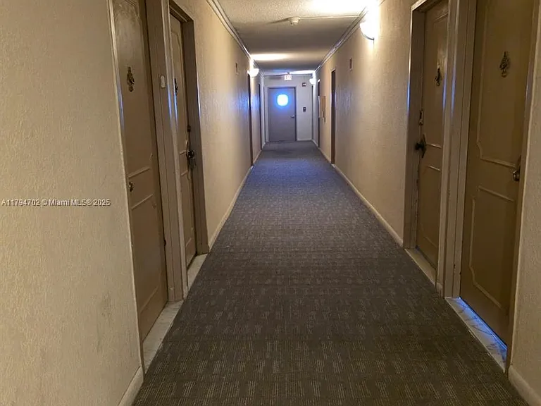 9225 Collins Ave #1409 — Photo 38