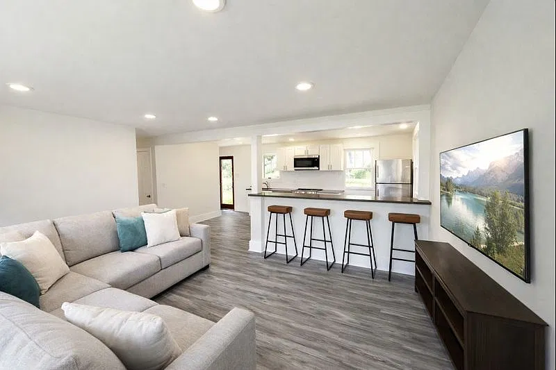 5 bed, 2000 sqft, $4,500 — Photo 2