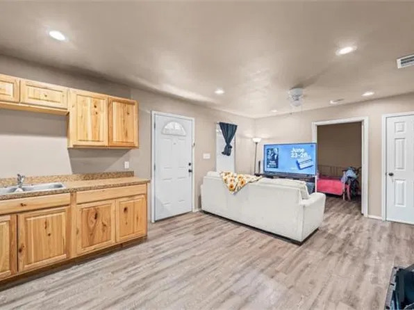 113 36th St, Lubbock, TX