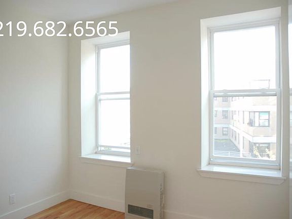 2nd image of 161 Maujer St APT 03A