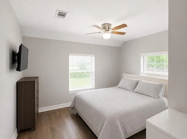 4006 Caplin St — Photo 11