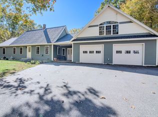28 Middle Rd, Kennebunk, ME 04043
