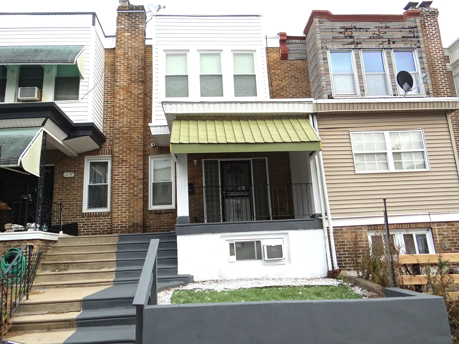 3 bed, $695 — Photo 2