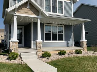 1843 Autumn Lake Pkwy, Madison, WI 53718