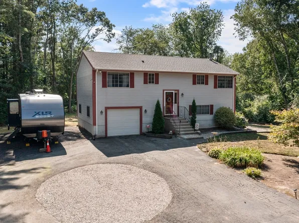 272 Prospect Hill St, Taunton, MA 02780