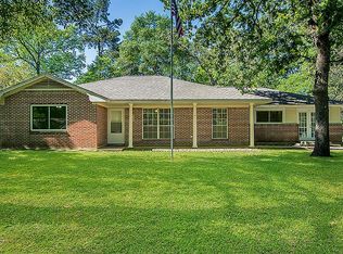 107 Summit Dr, Conroe, TX 77303