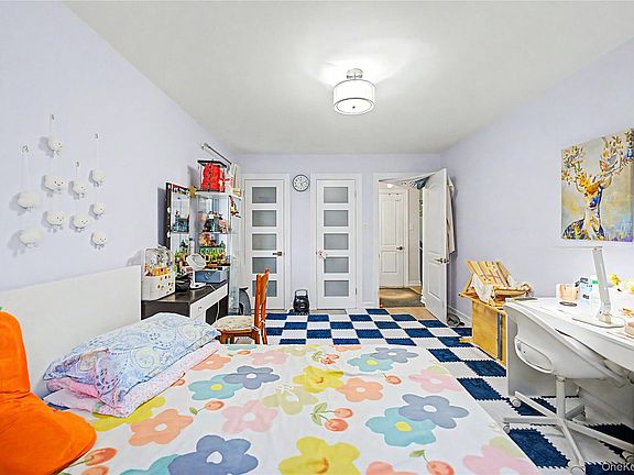 4th image of 3170 138th Street #5F
