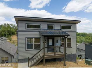 1654 Veterans Blvd #32, Sevierville, TN 37876