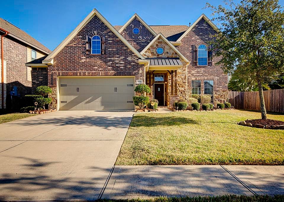 1st image of 2222 Daroca Dr