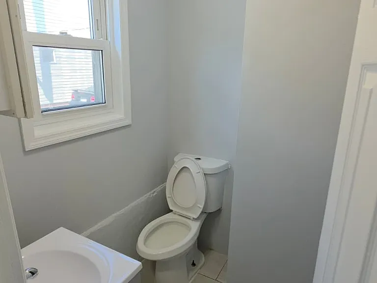 317 Marshall St #1 — Photo 5