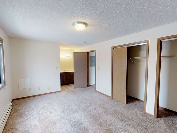 4th image of 153 N Hyland Ave #9