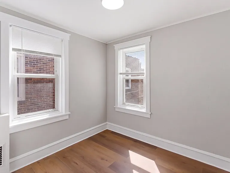 71 Amboy Ave — Photo 10
