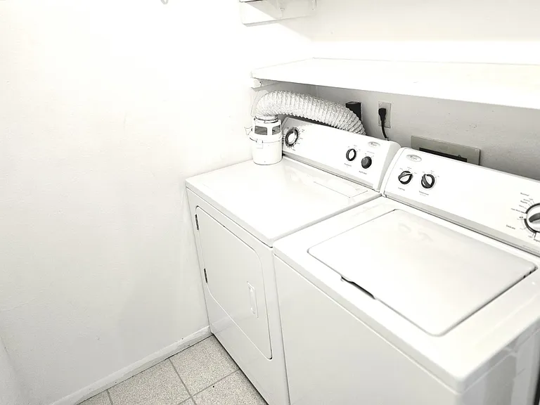 3032 SW Lydia Ave #103 — Photo 14