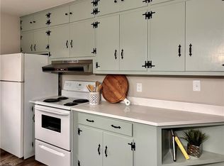 5026 Harvey Rd, Jamestown, NC 27282