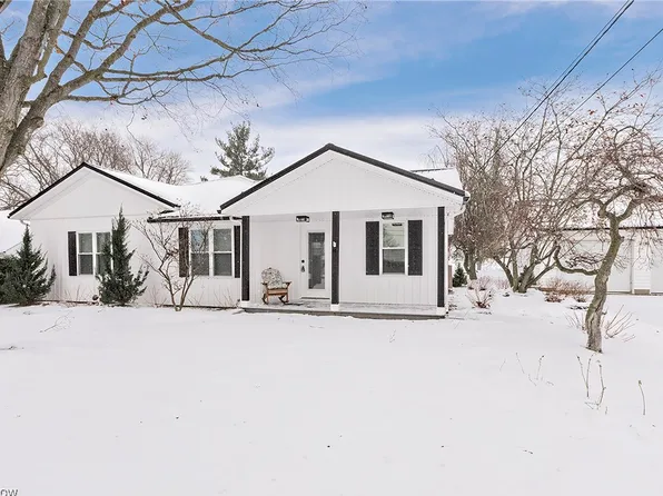 16008 Button St, Middlefield, OH 44062