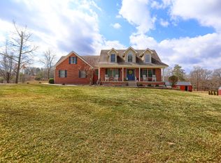 2011 Cedar Creek Dr, Henryville, IN 47126