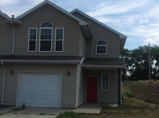 1010 E 18th St S, Newton, IA 50208